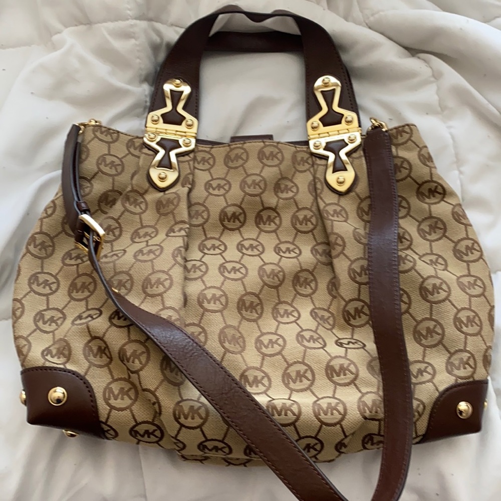 Like New Michael Kors Logo Tote Crossbody Bag